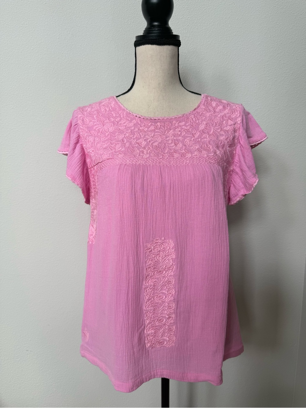 J.Marie Women's Pink Embroidered Flutter-Sleeve Blouse